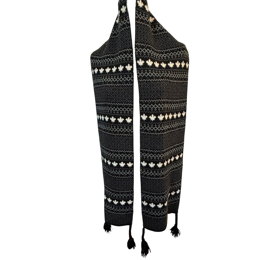 Kootenay Wool Knit Scarf Black White Fair Isle Maple Leaf Tassel‎ Winter Hockey